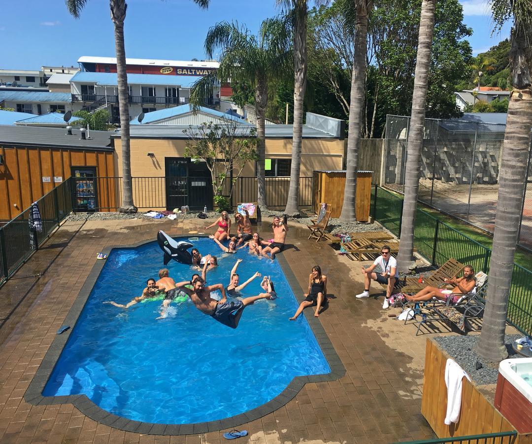 Bay Adventurer Backpackers & Apartments Paihia Dış mekan fotoğraf