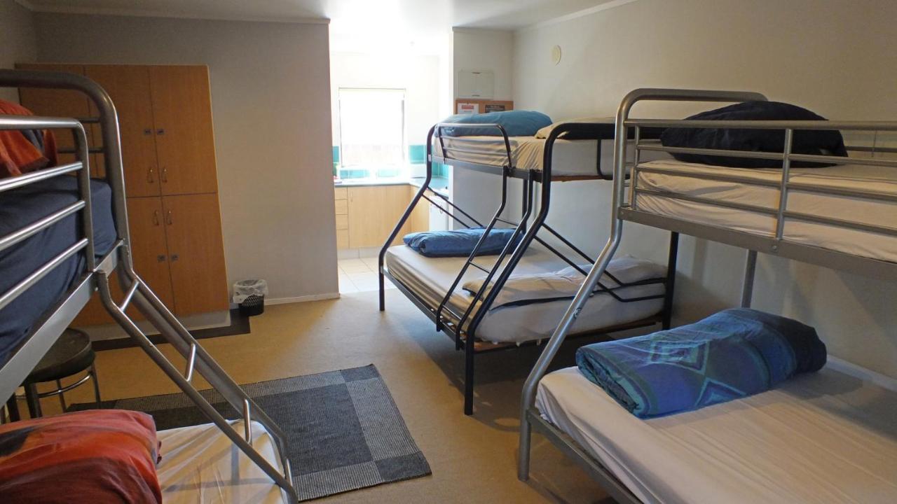 Bay Adventurer Backpackers & Apartments Paihia Dış mekan fotoğraf