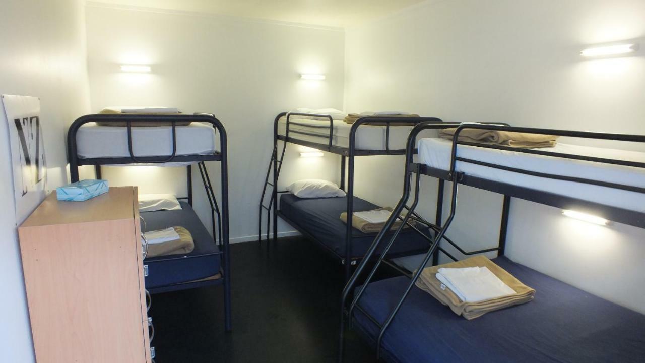 Bay Adventurer Backpackers & Apartments Paihia Dış mekan fotoğraf