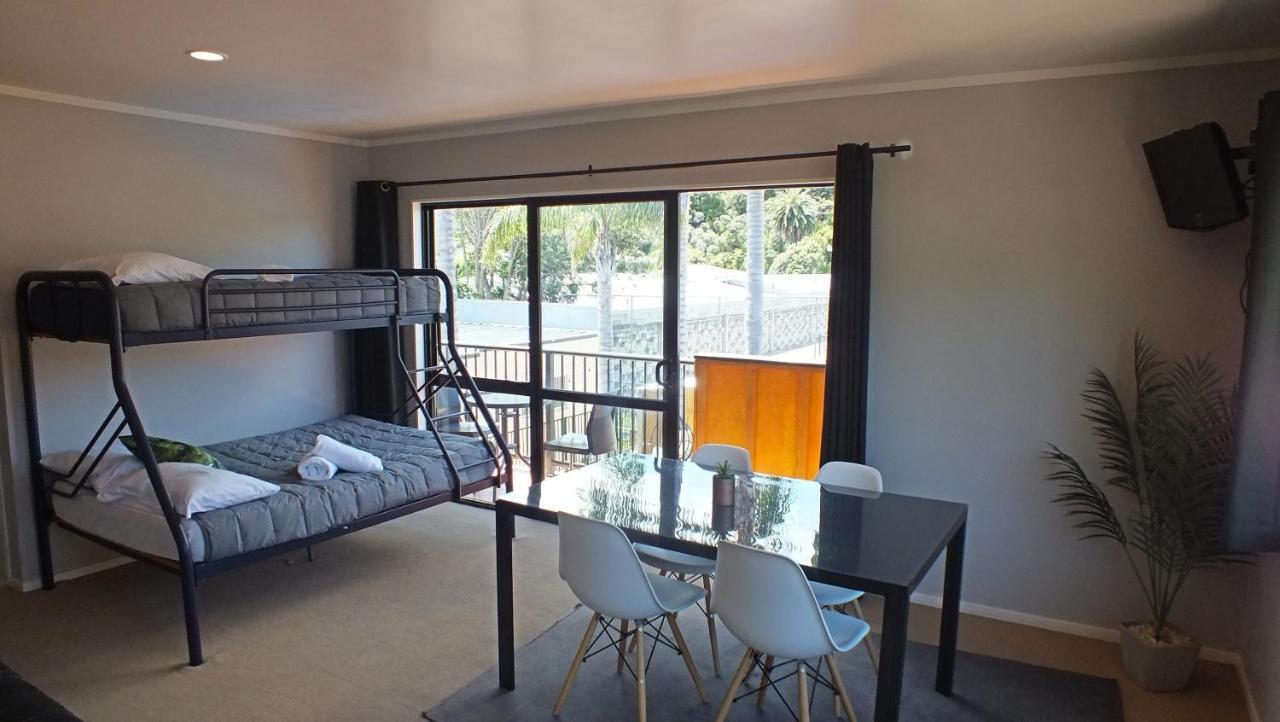 Bay Adventurer Backpackers & Apartments Paihia Dış mekan fotoğraf